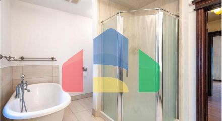 Residential - Single Family Home - Edmonton, Canada - Canada