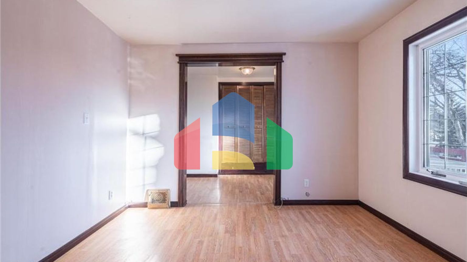 Residential - Single Family Home - Edmonton, Canada - Canada