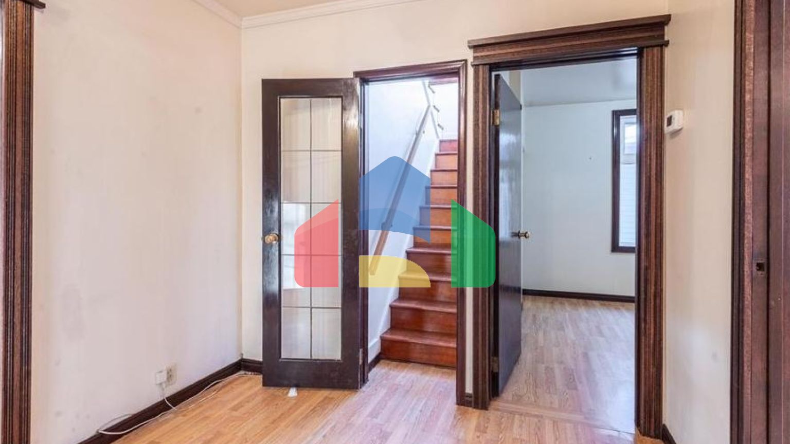 Residential - Single Family Home - Edmonton, Canada - Canada