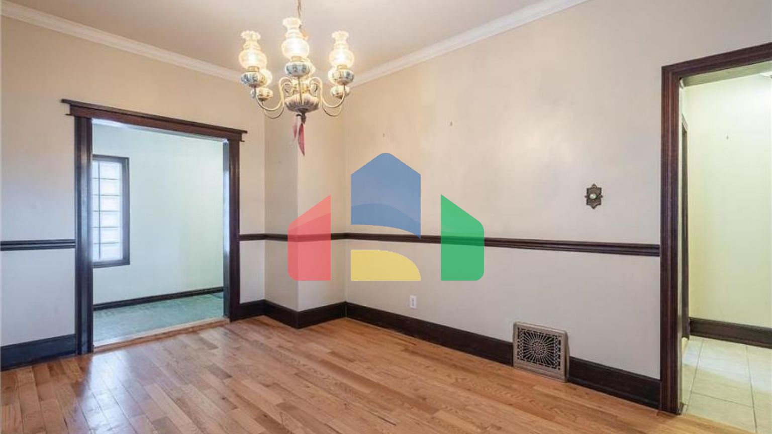 Residential - Single Family Home - Edmonton, Canada - Canada