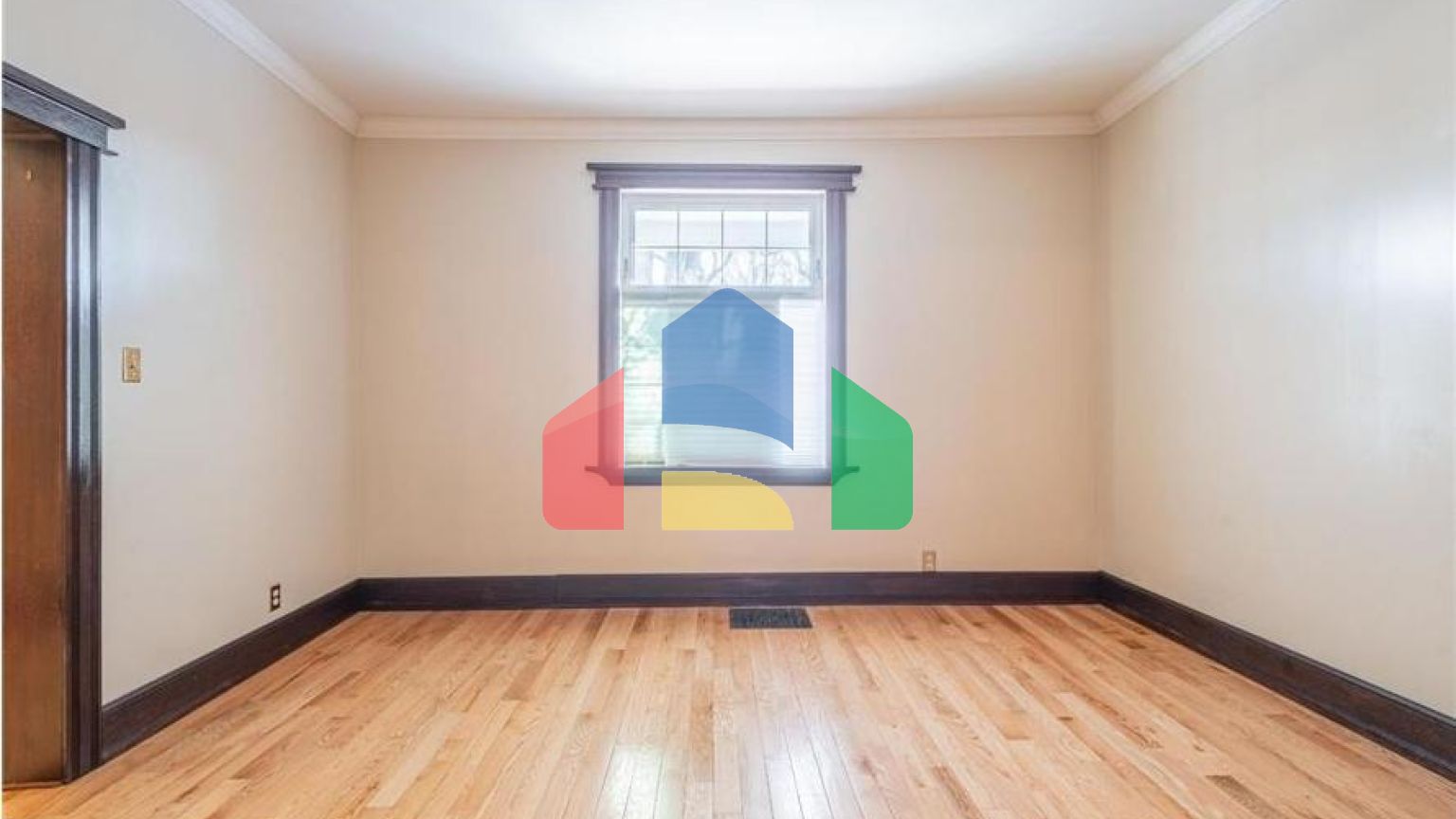 Residential - Single Family Home - Edmonton, Canada - Canada