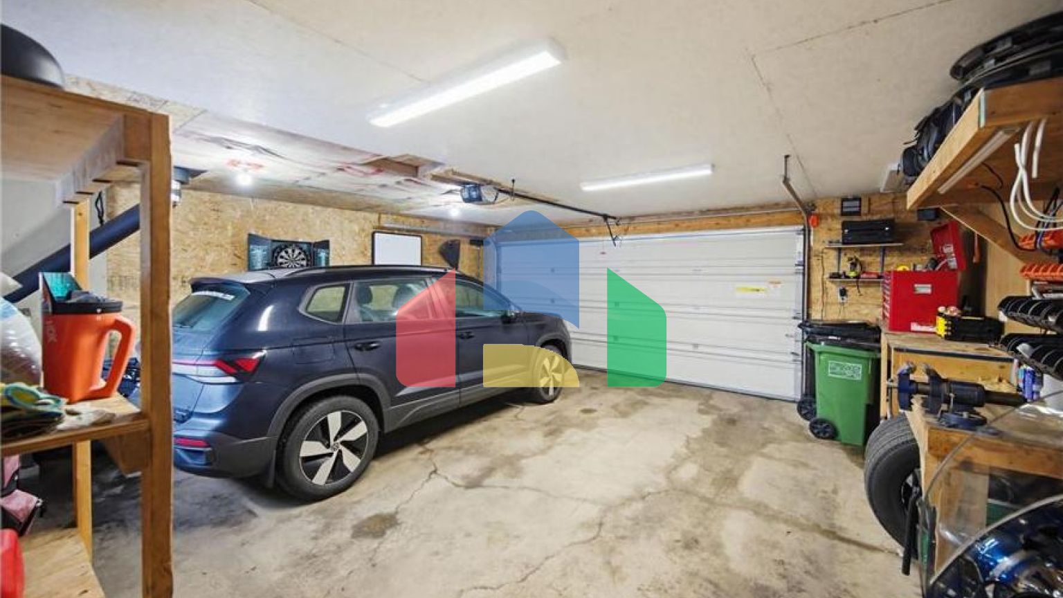 Residential - Single Family Home - Edmonton, Canada - Canada