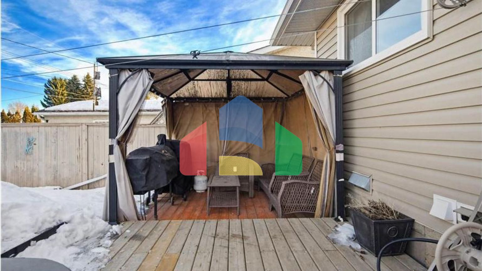 Residential - Single Family Home - Edmonton, Canada - Canada