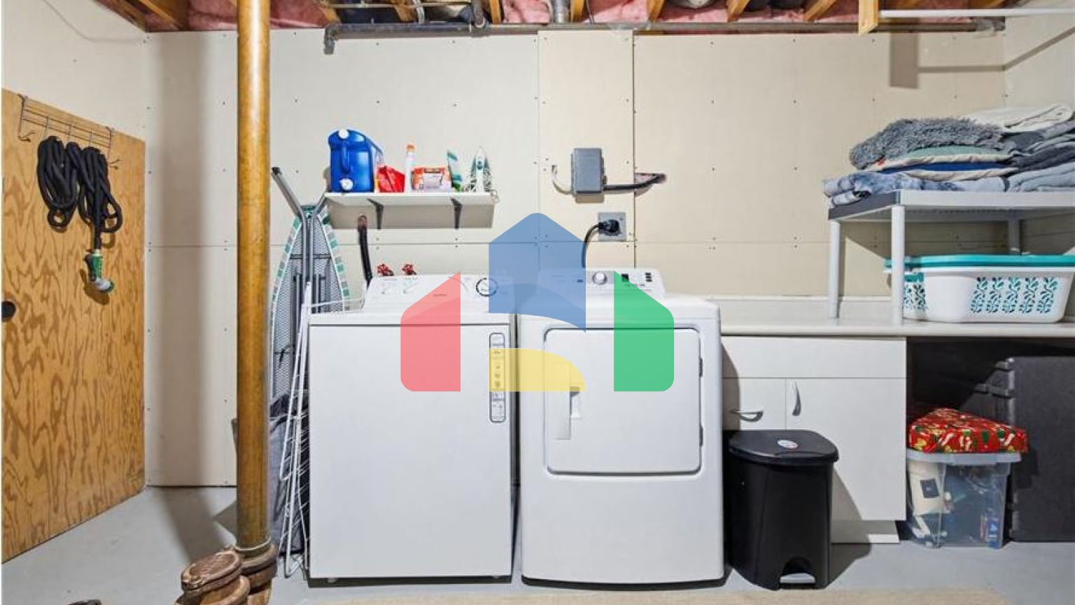 Residential - Single Family Home - Edmonton, Canada - Canada