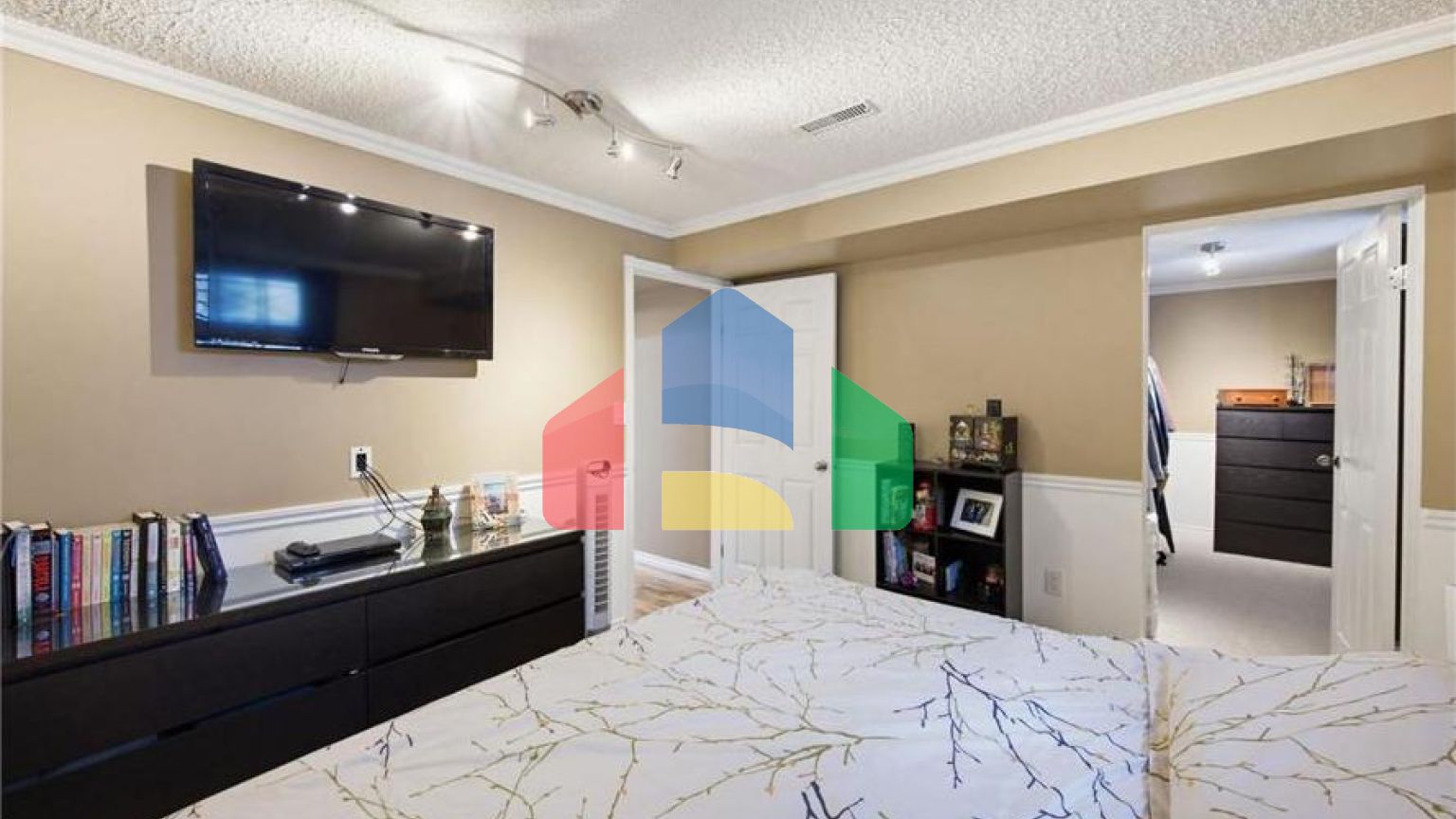 Residential - Single Family Home - Edmonton, Canada - Canada