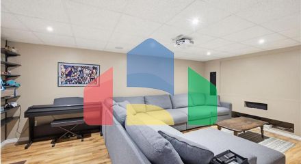 Residential - Single Family Home - Edmonton, Canada - Canada