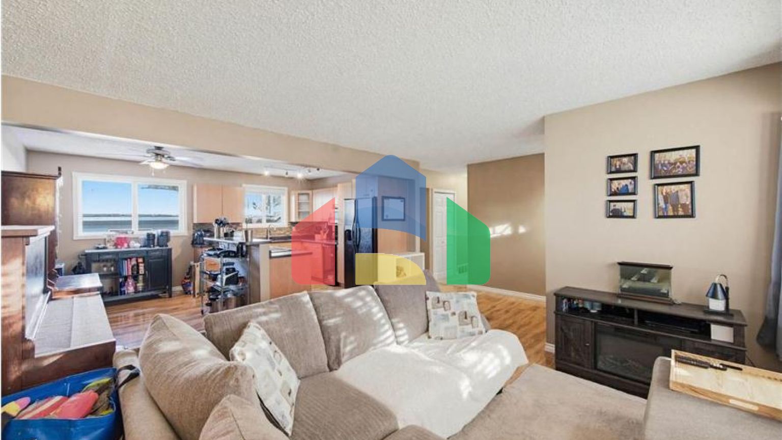 Residential - Single Family Home - Edmonton, Canada - Canada