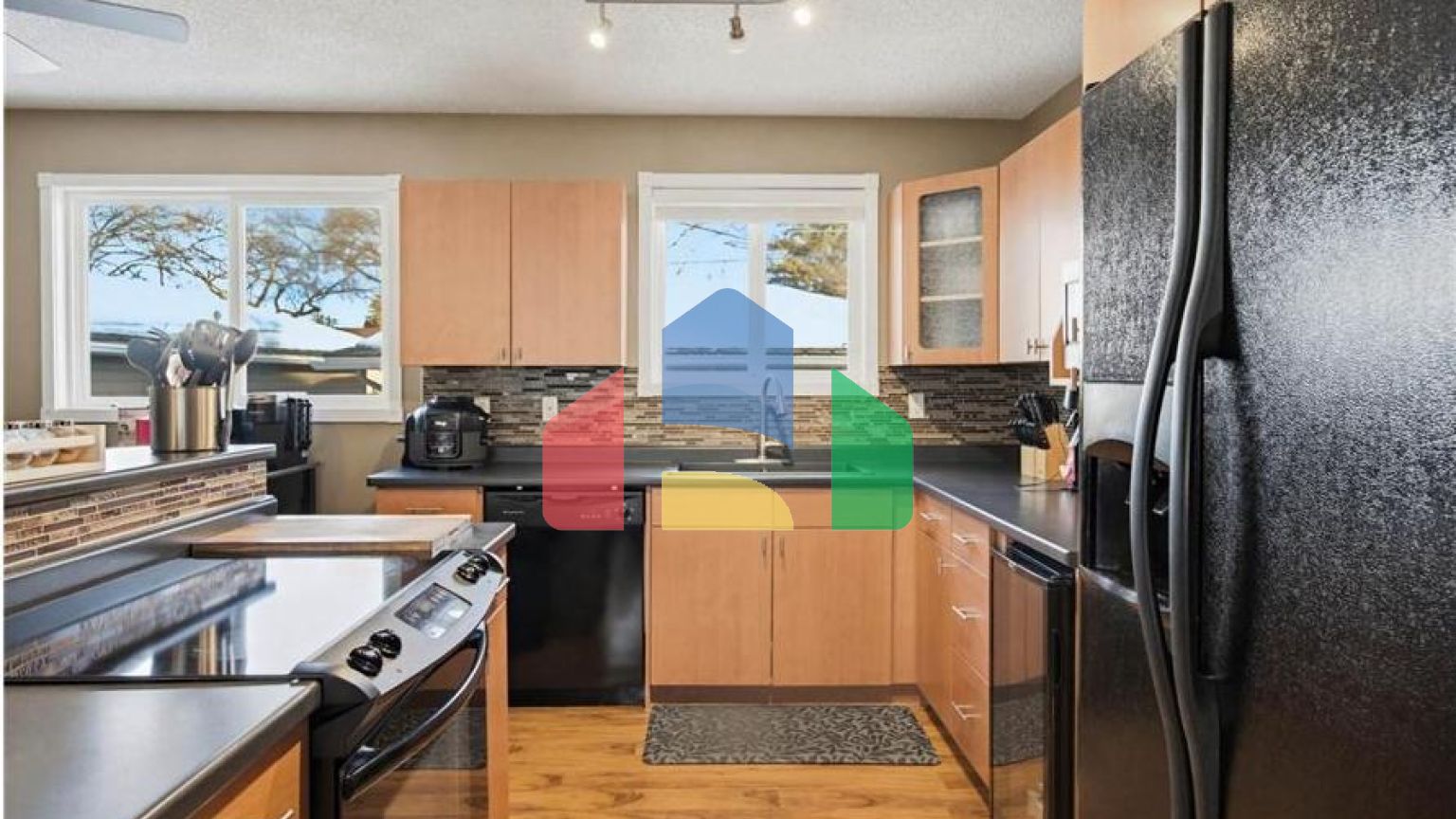 Residential - Single Family Home - Edmonton, Canada - Canada