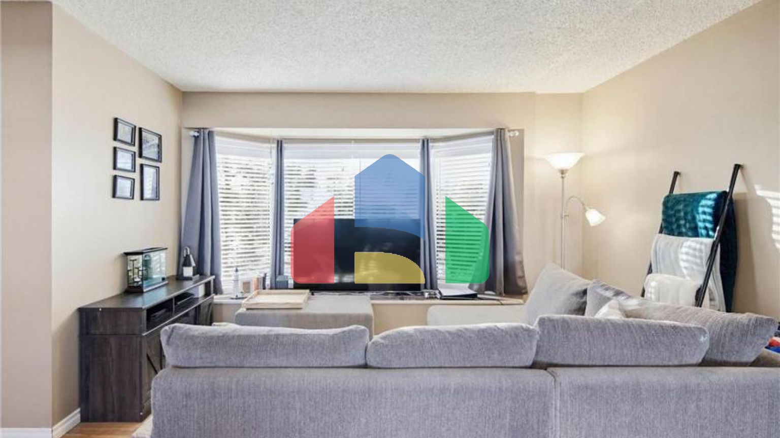 Residential - Single Family Home - Edmonton, Canada - Canada