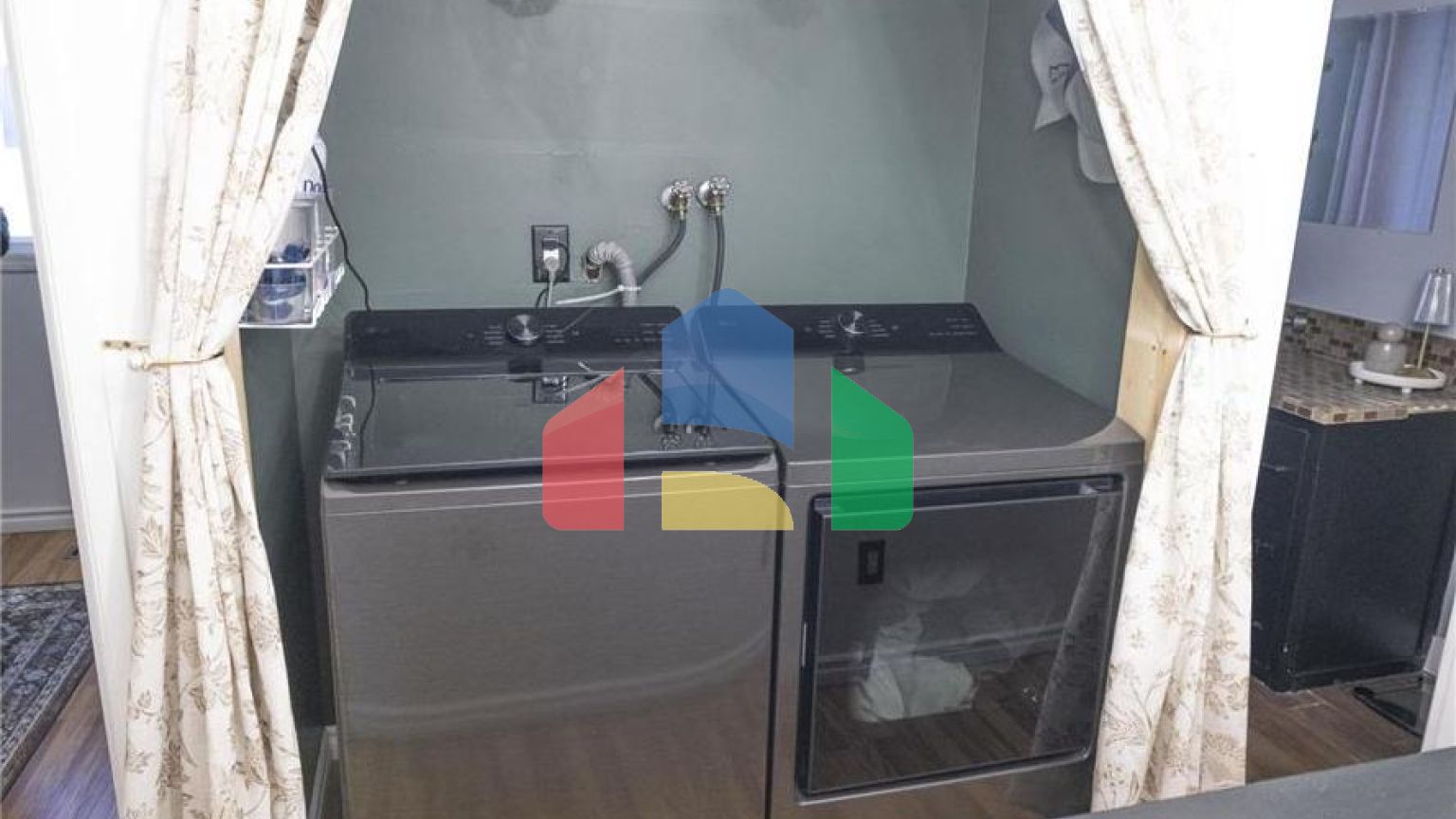 Residential - Townhouse - Edmonton, Canada - Canada