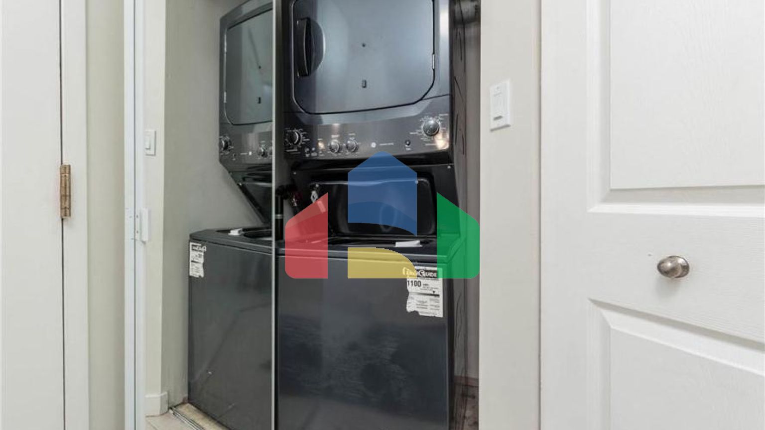 Residential - Single Family Home - Edmonton, Canada - Canada