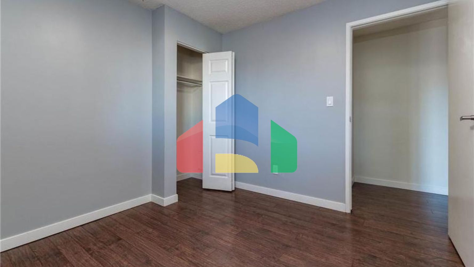 Residential - Single Family Home - Edmonton, Canada - Canada