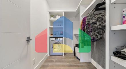 Residential - Single Family Home - Edmonton, Canada - Canada