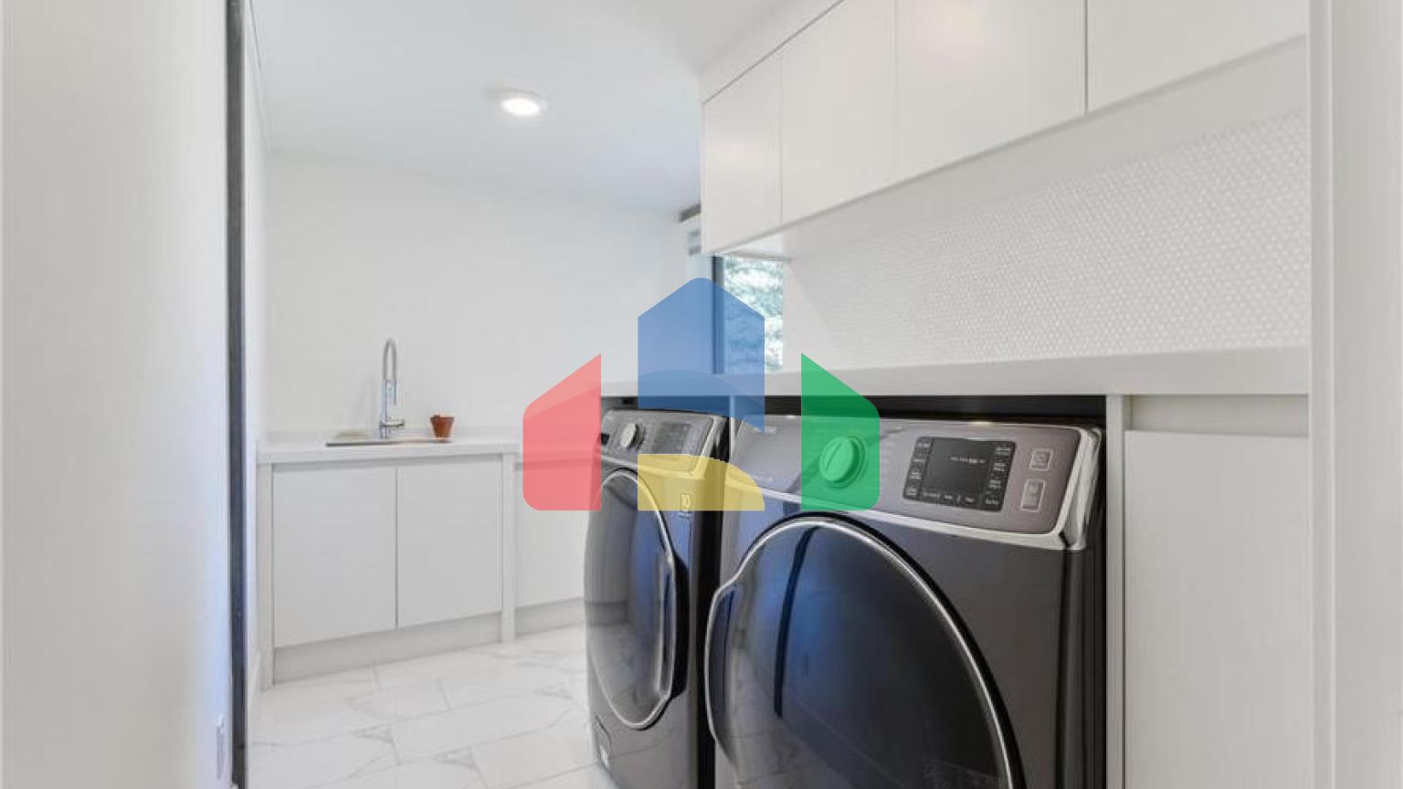 Residential - Single Family Home - Edmonton, Canada - Canada