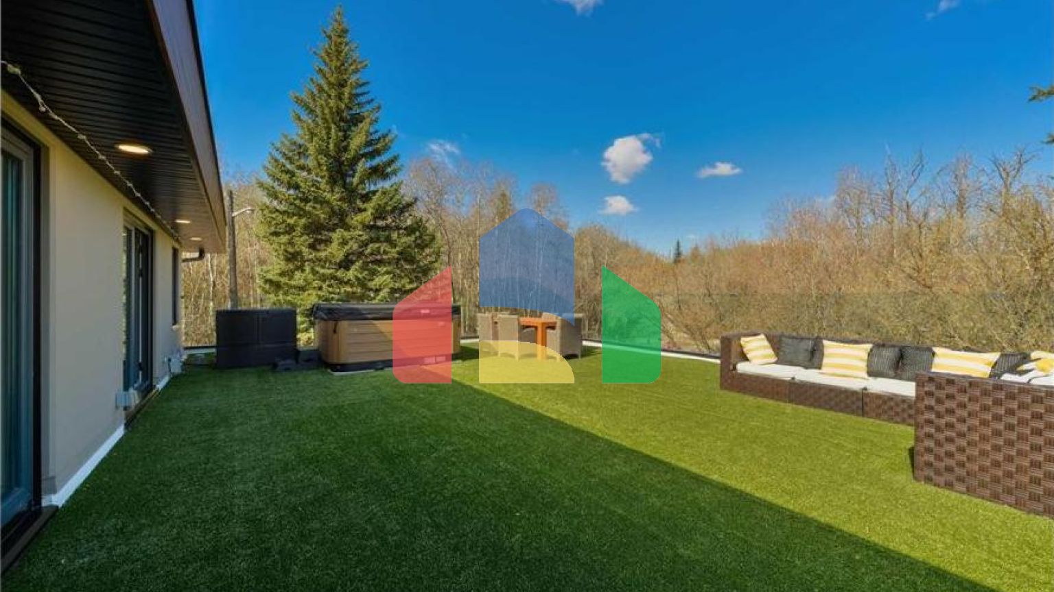 Residential - Single Family Home - Edmonton, Canada - Canada