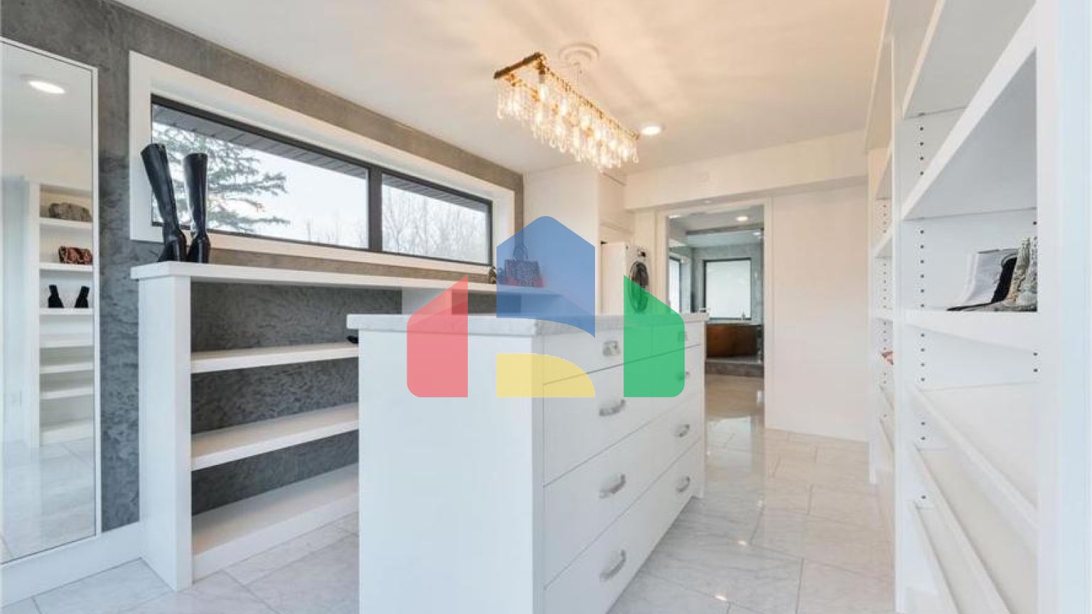 Residential - Single Family Home - Edmonton, Canada - Canada