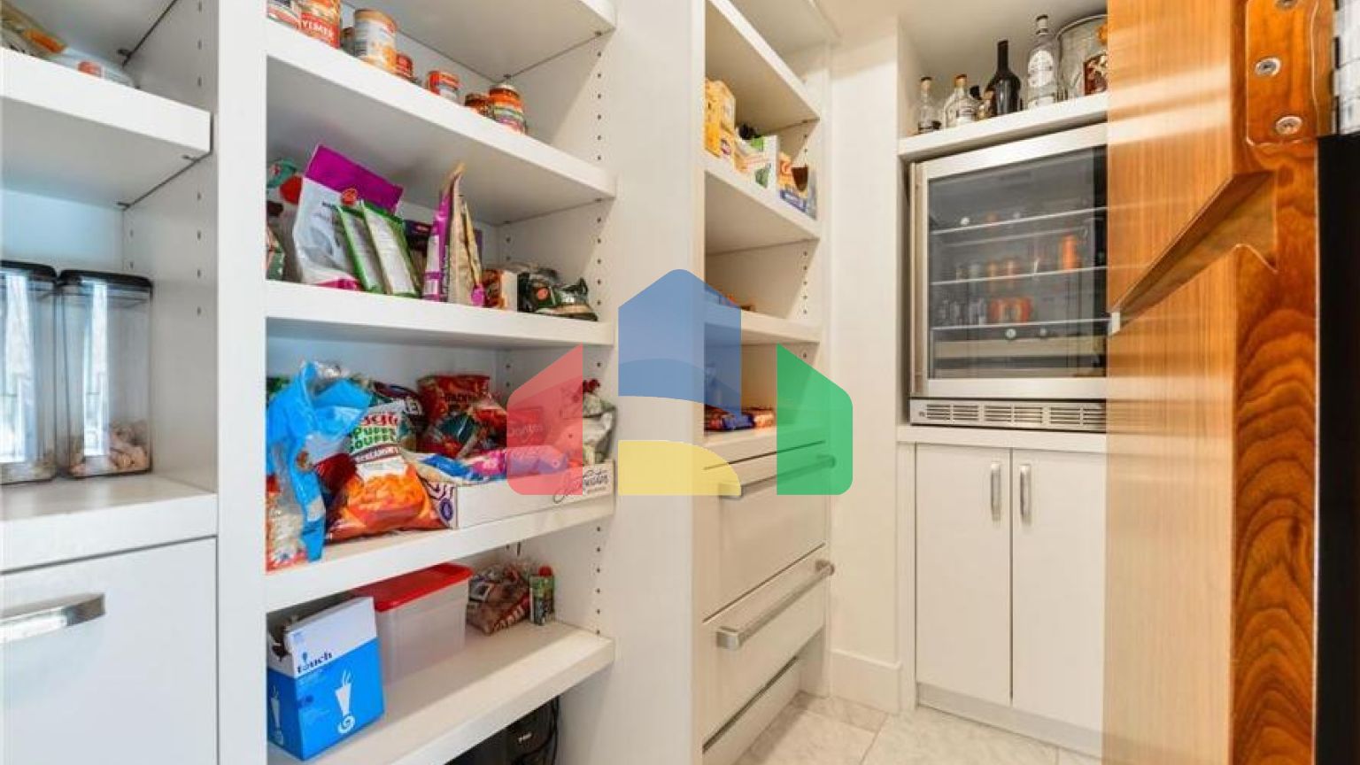 Residential - Single Family Home - Edmonton, Canada - Canada