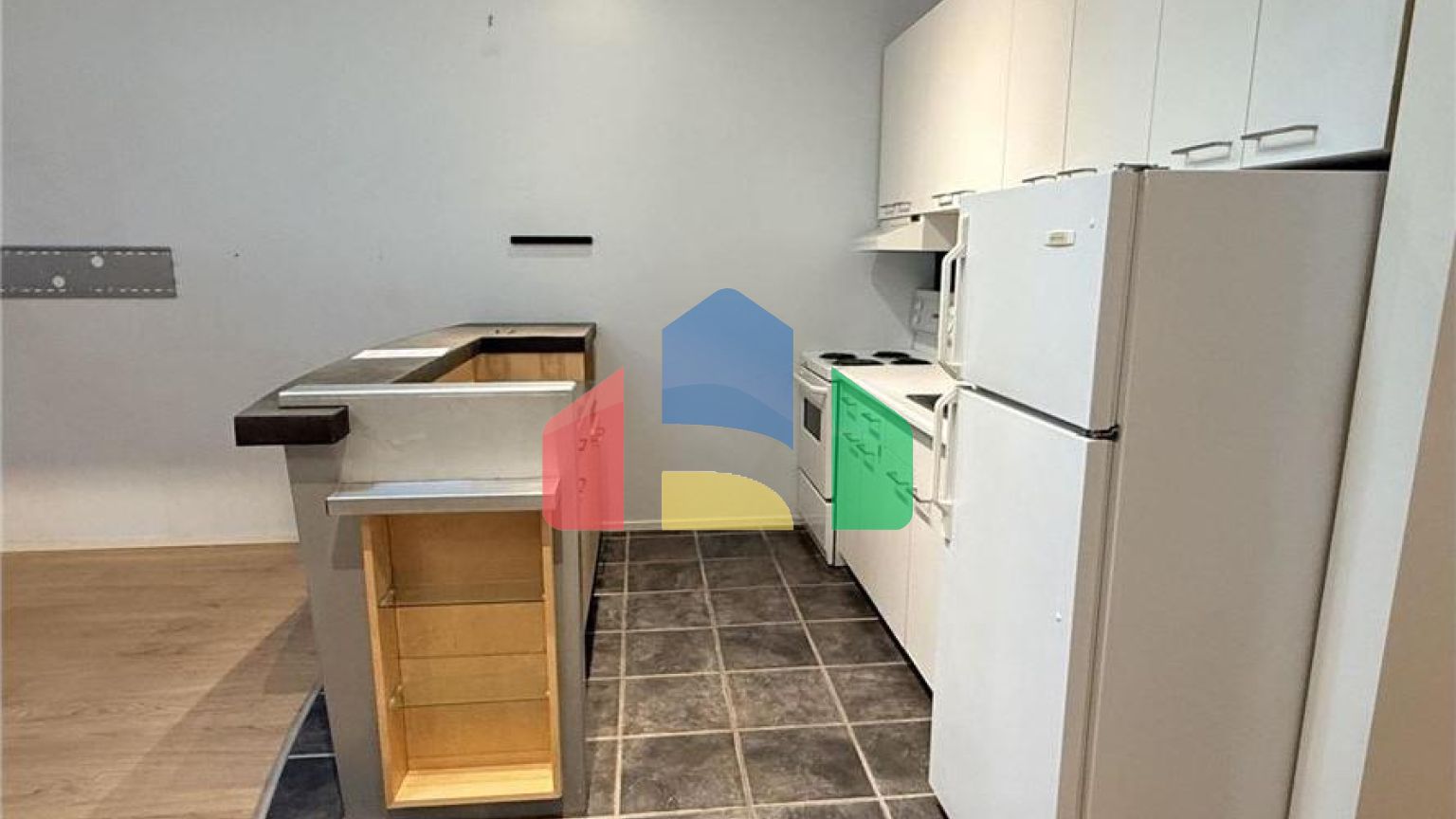 Residential - Single Family Home - Edmonton, Canada - Canada