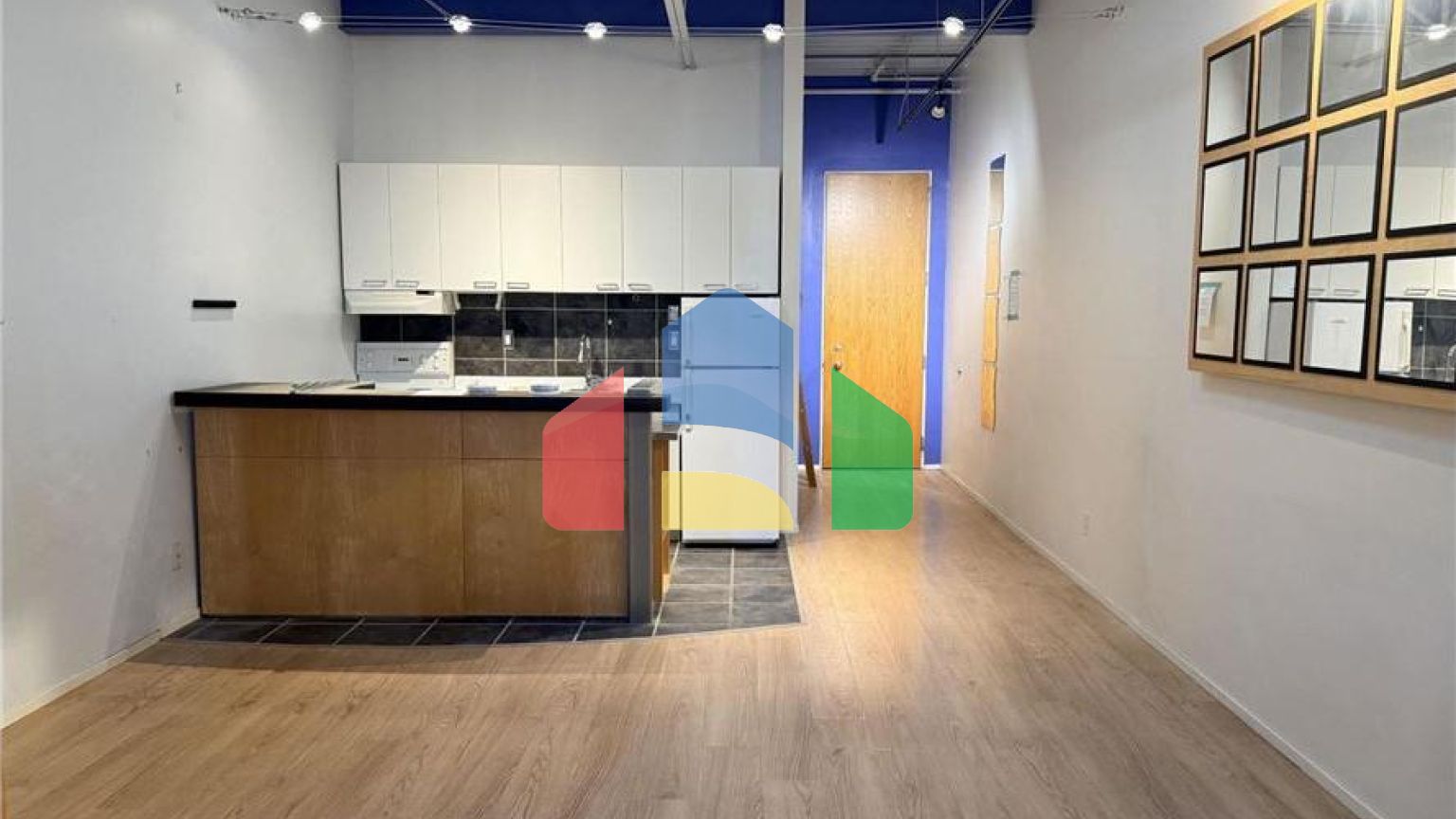 Residential - Single Family Home - Edmonton, Canada - Canada