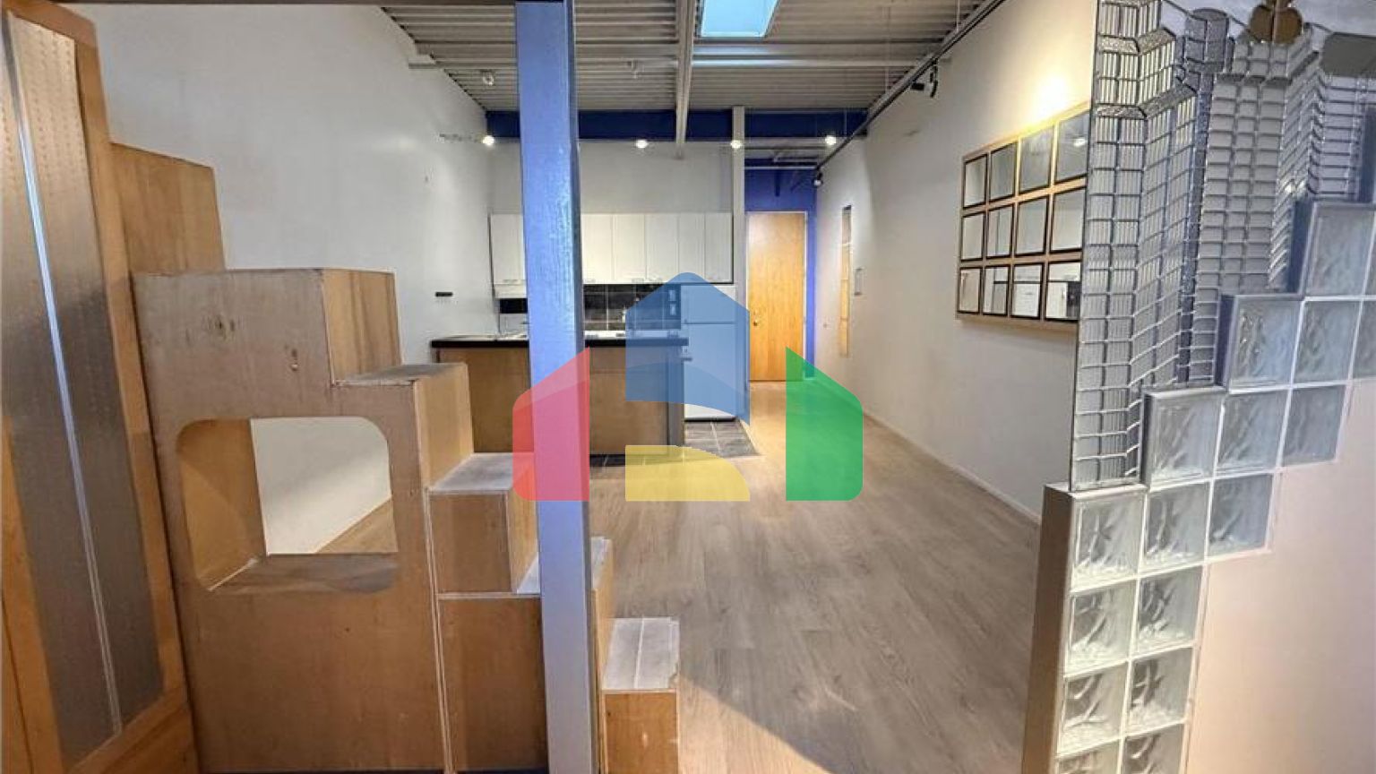 Residential - Single Family Home - Edmonton, Canada - Canada