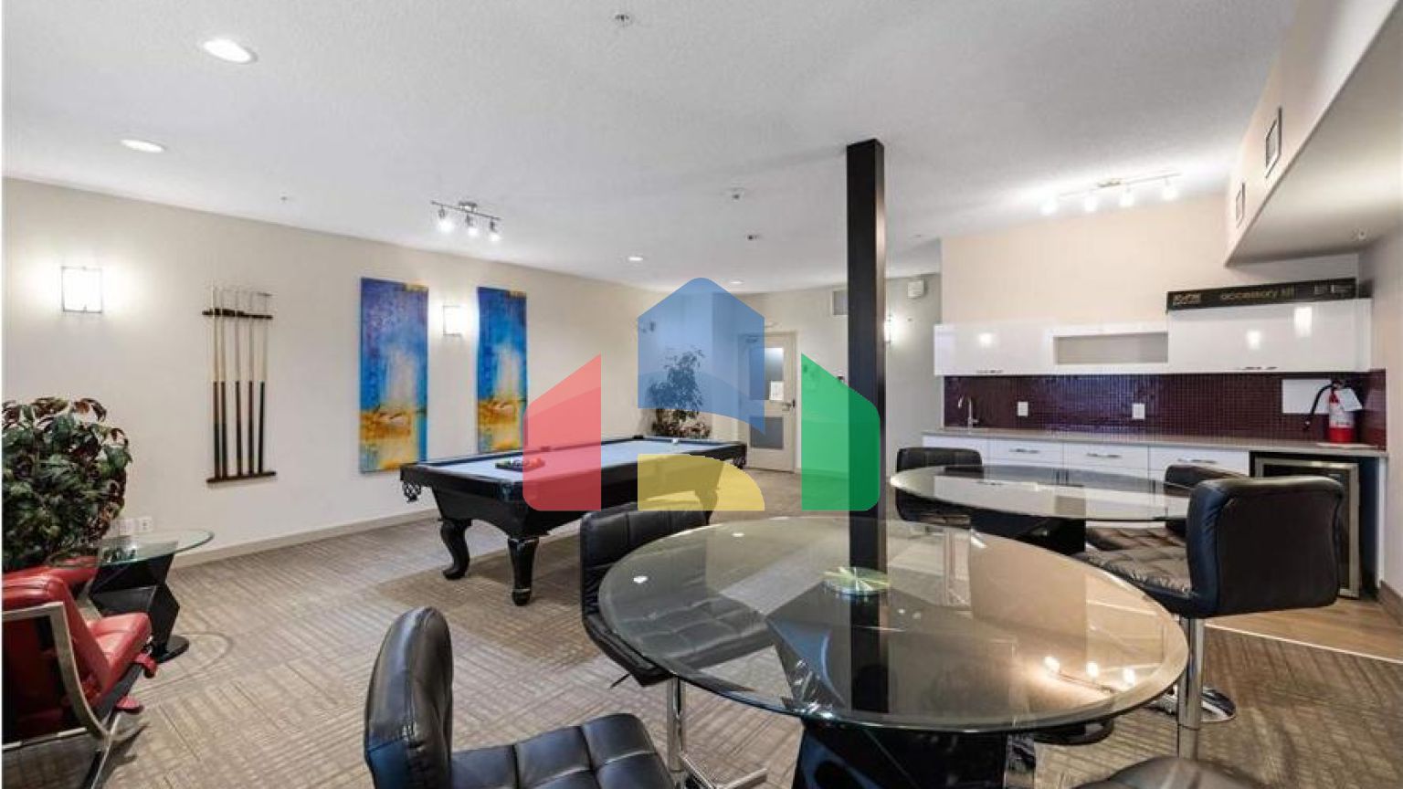 Residential - Condo/Apartment - Edmonton, Canada - Canada