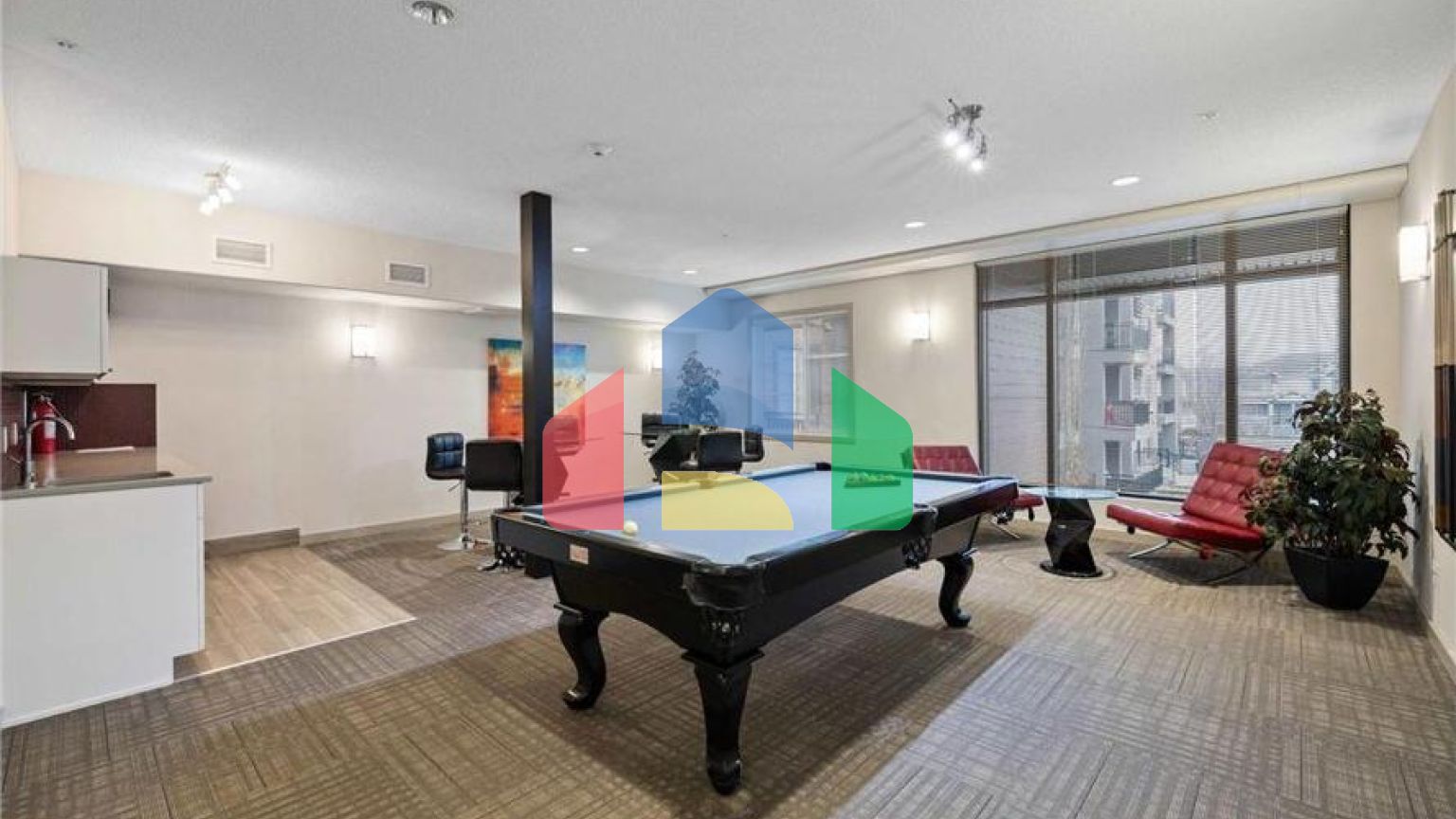 Residential - Condo/Apartment - Edmonton, Canada - Canada