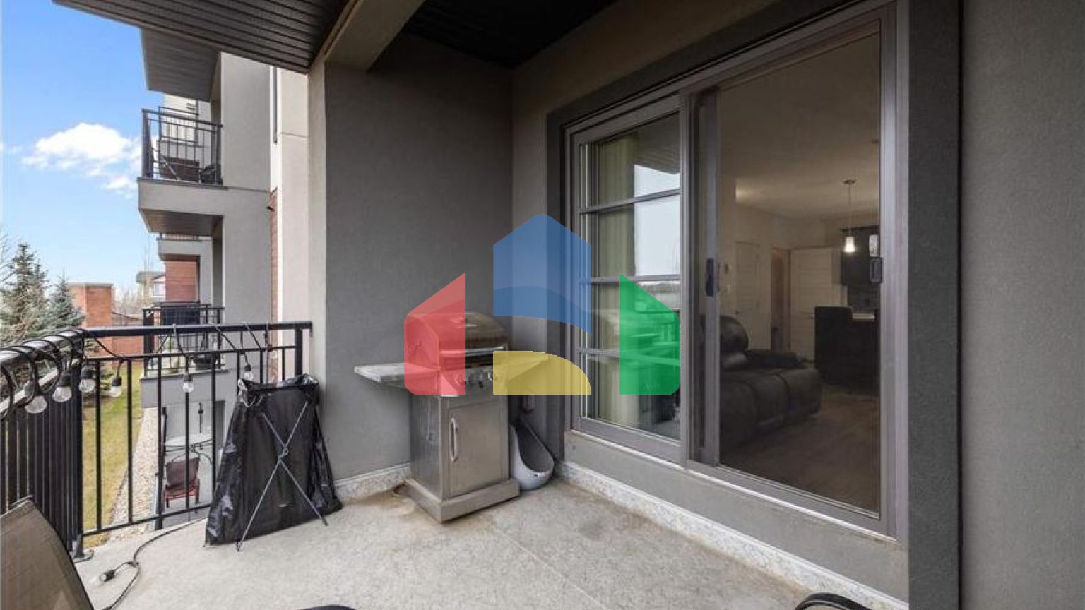 Residential - Condo/Apartment - Edmonton, Canada - Canada