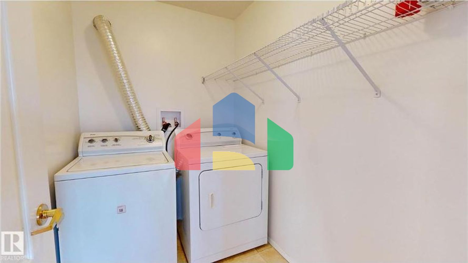 Residential - Single Family Home - Edmonton, Canada - Canada