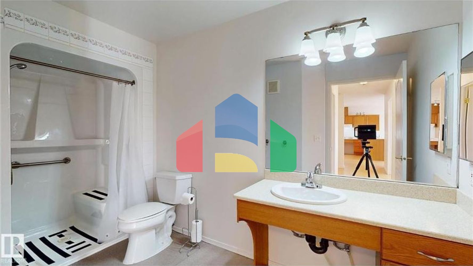 Residential - Single Family Home - Edmonton, Canada - Canada