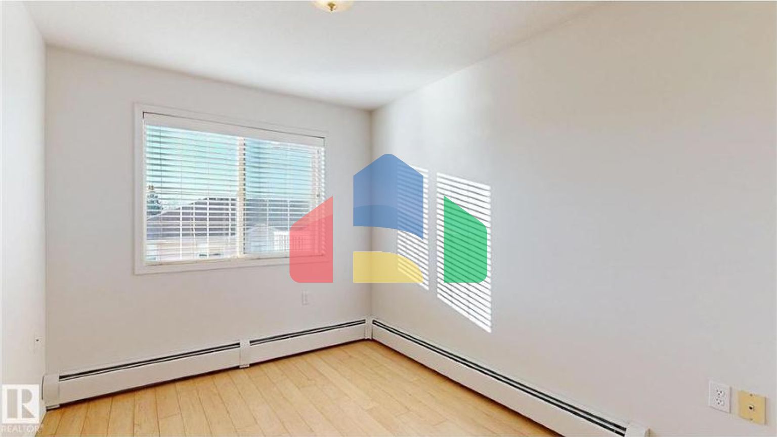 Residential - Single Family Home - Edmonton, Canada - Canada