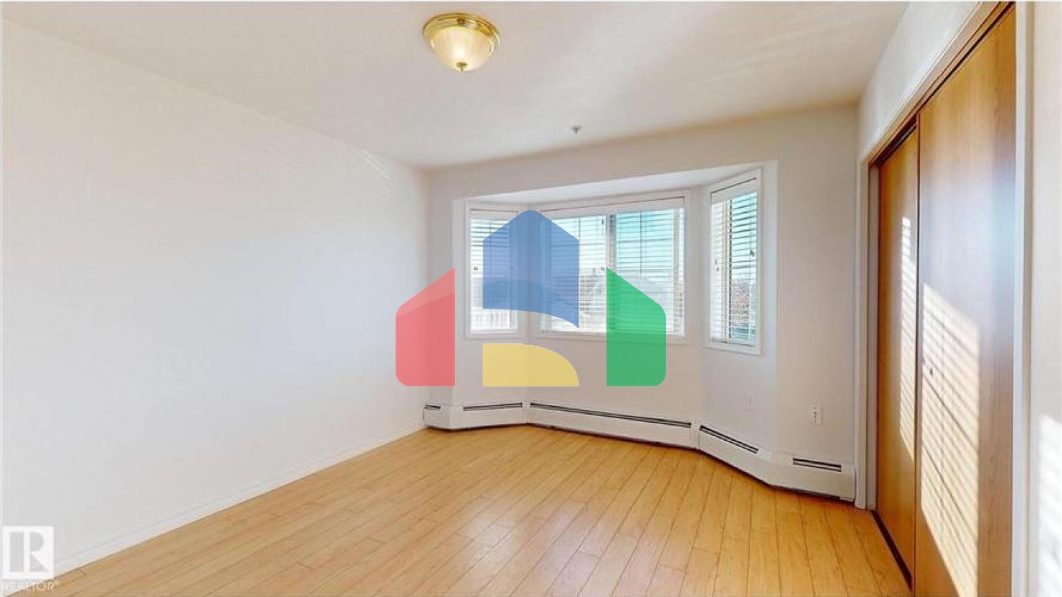 Residential - Single Family Home - Edmonton, Canada - Canada