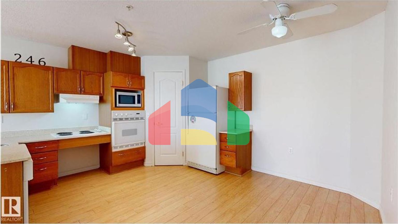 Residential - Single Family Home - Edmonton, Canada - Canada