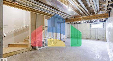 Residential - Single Family Home - Edmonton, Canada - Canada