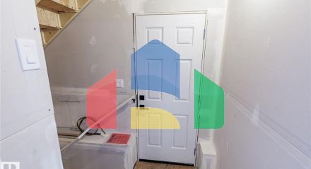 Residential - Single Family Home - Edmonton, Canada - Canada