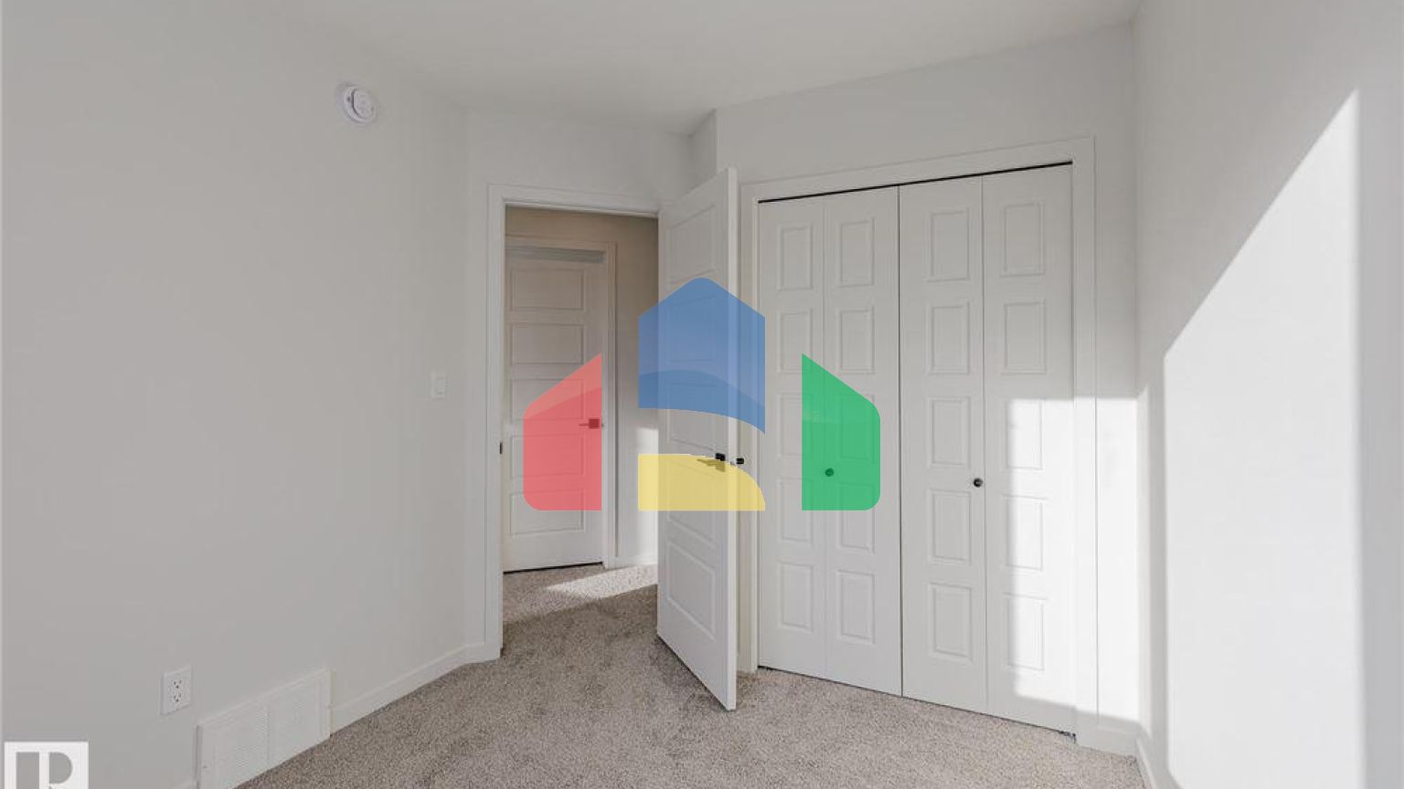 Residential - Single Family Home - Edmonton, Canada - Canada