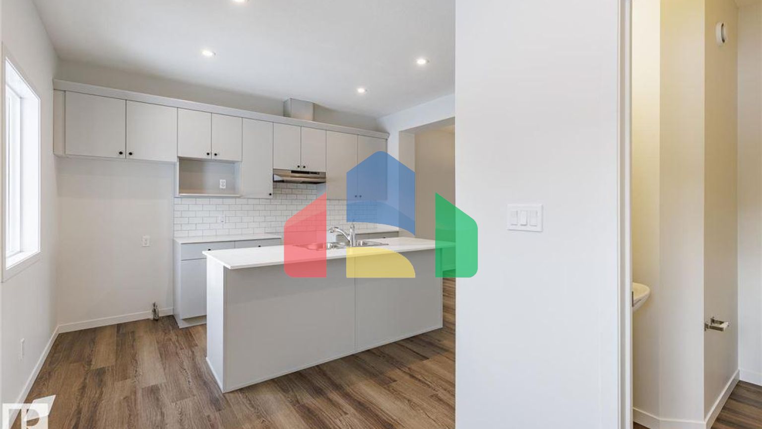 Residential - Single Family Home - Edmonton, Canada - Canada