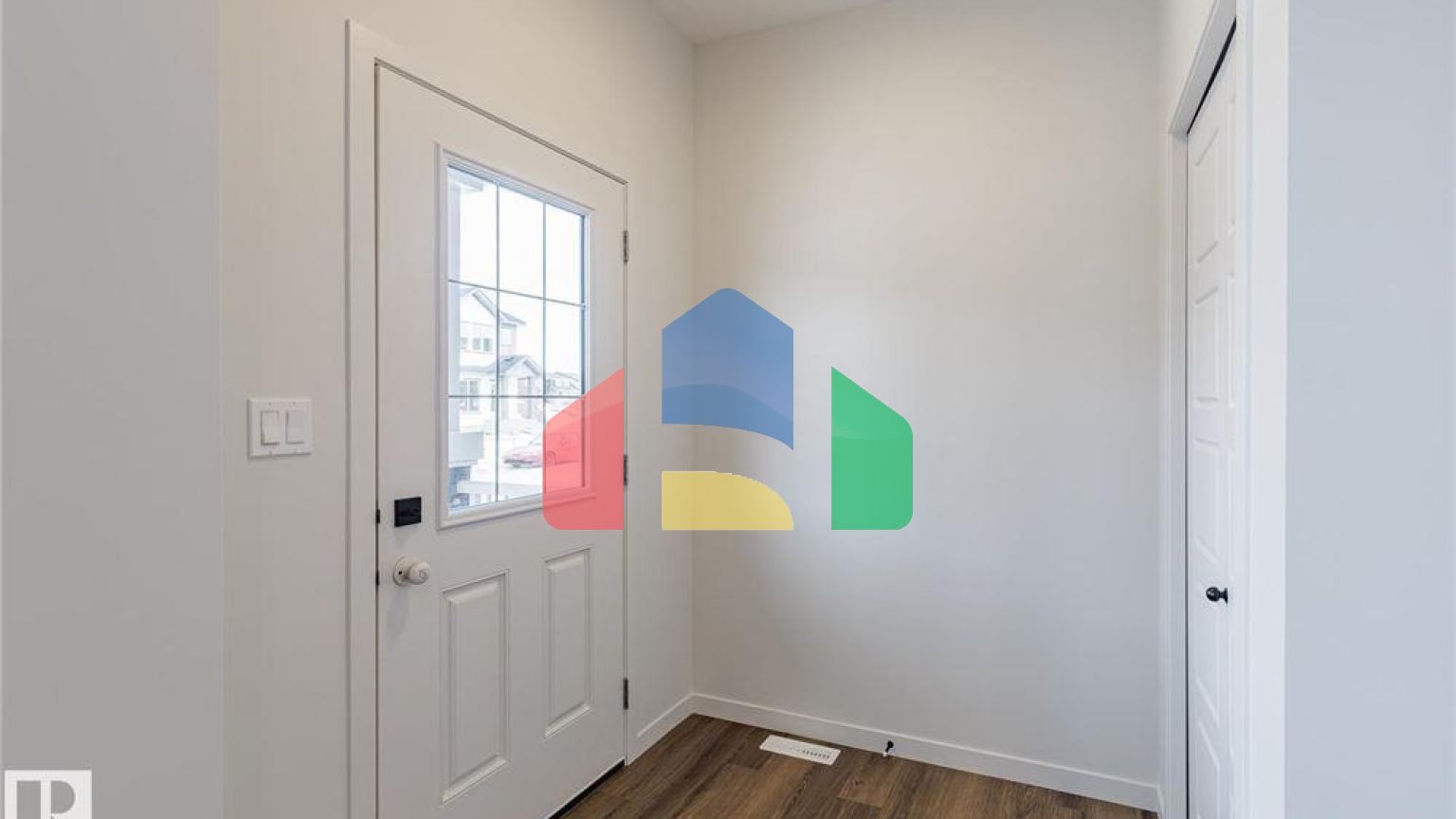 Residential - Single Family Home - Edmonton, Canada - Canada