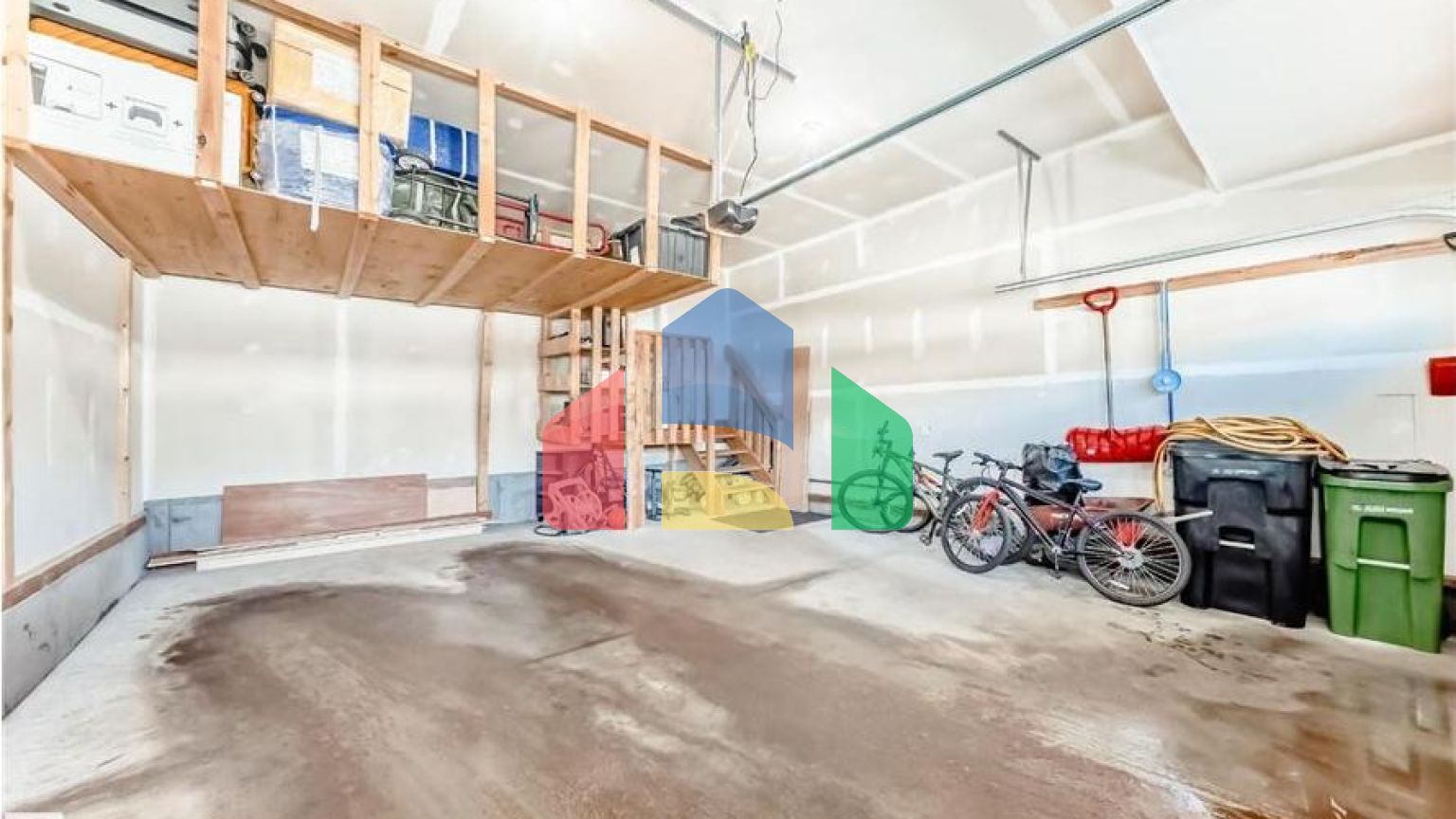 Residential - Single Family Home - Edmonton, Canada - Canada