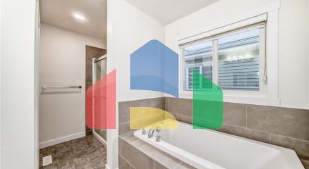 Residential - Single Family Home - Edmonton, Canada - Canada