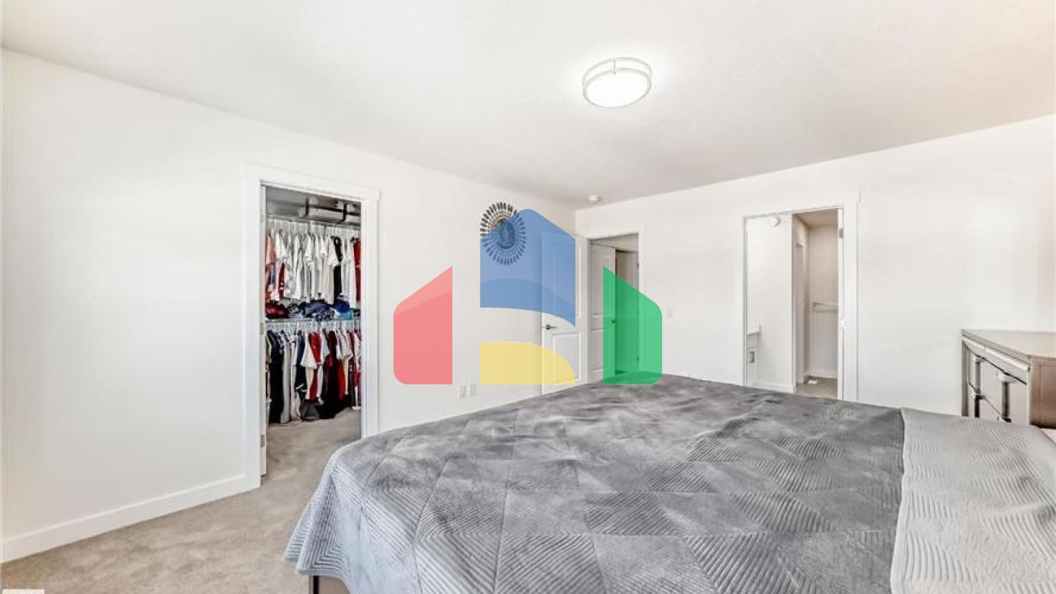 Residential - Single Family Home - Edmonton, Canada - Canada