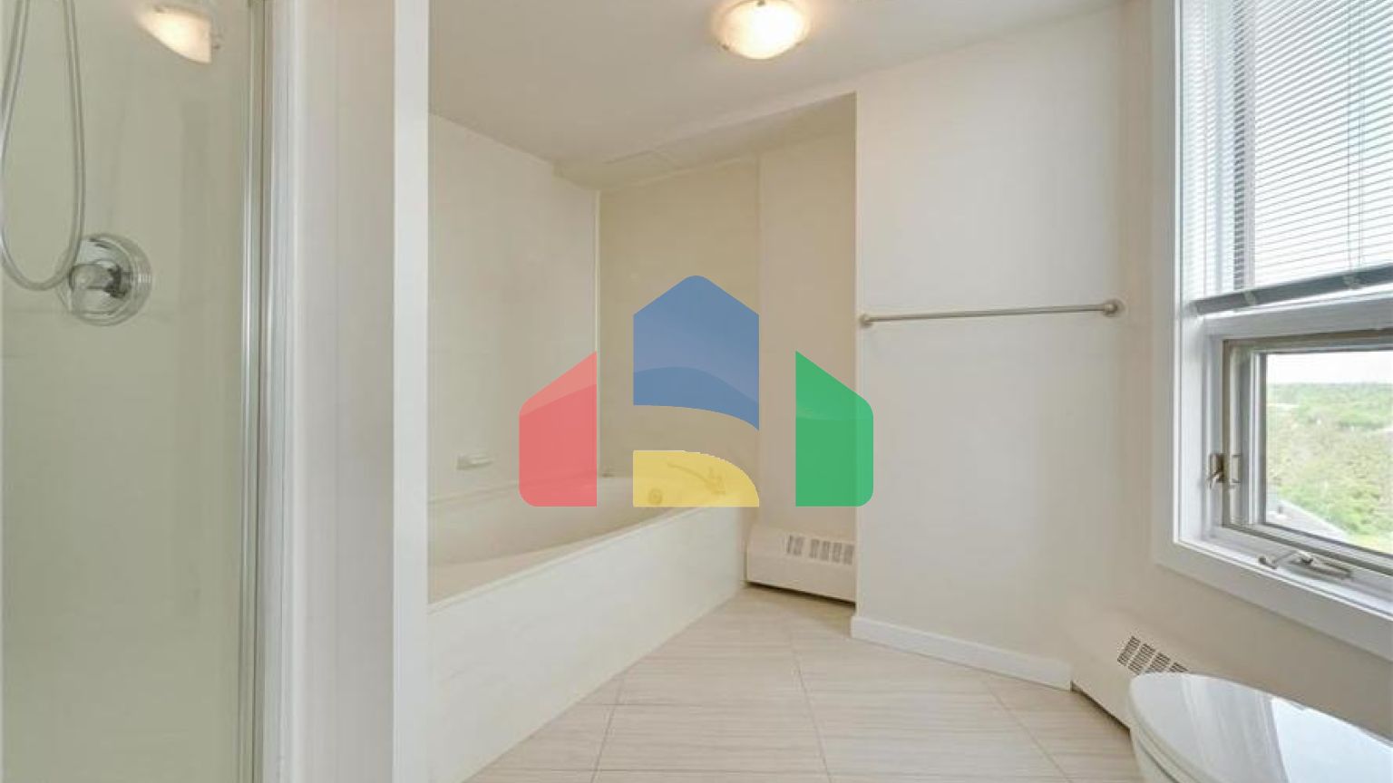 Residential - Condo/Apartment - Edmonton, Canada - Canada