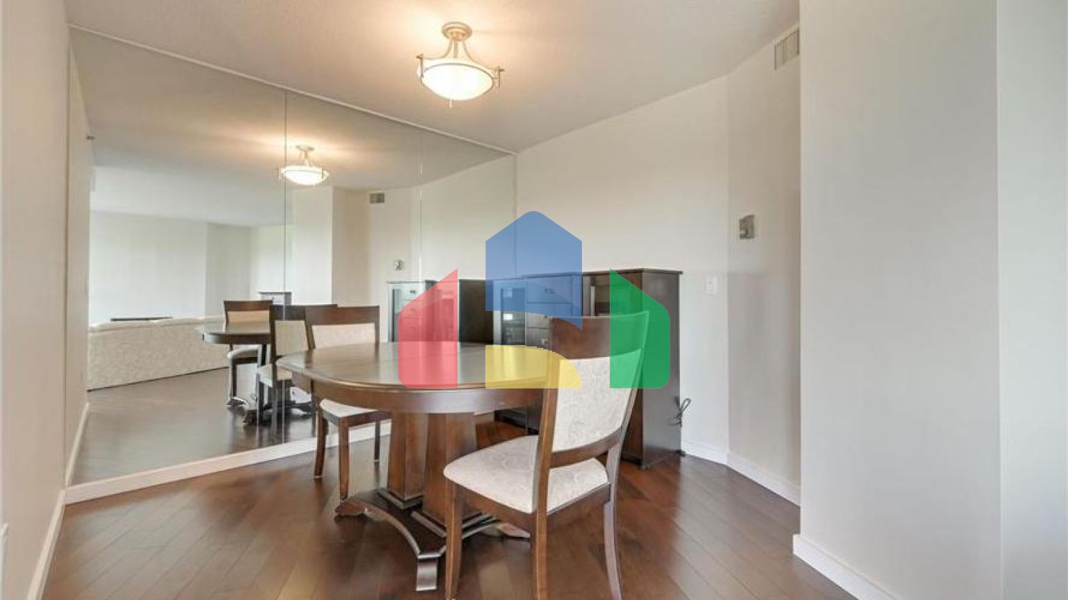 Residential - Condo/Apartment - Edmonton, Canada - Canada