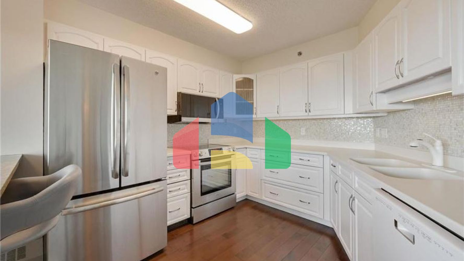 Residential - Condo/Apartment - Edmonton, Canada - Canada