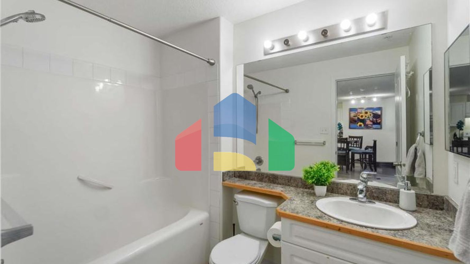 Residential - Condo/Apartment - Edmonton, Canada - Canada