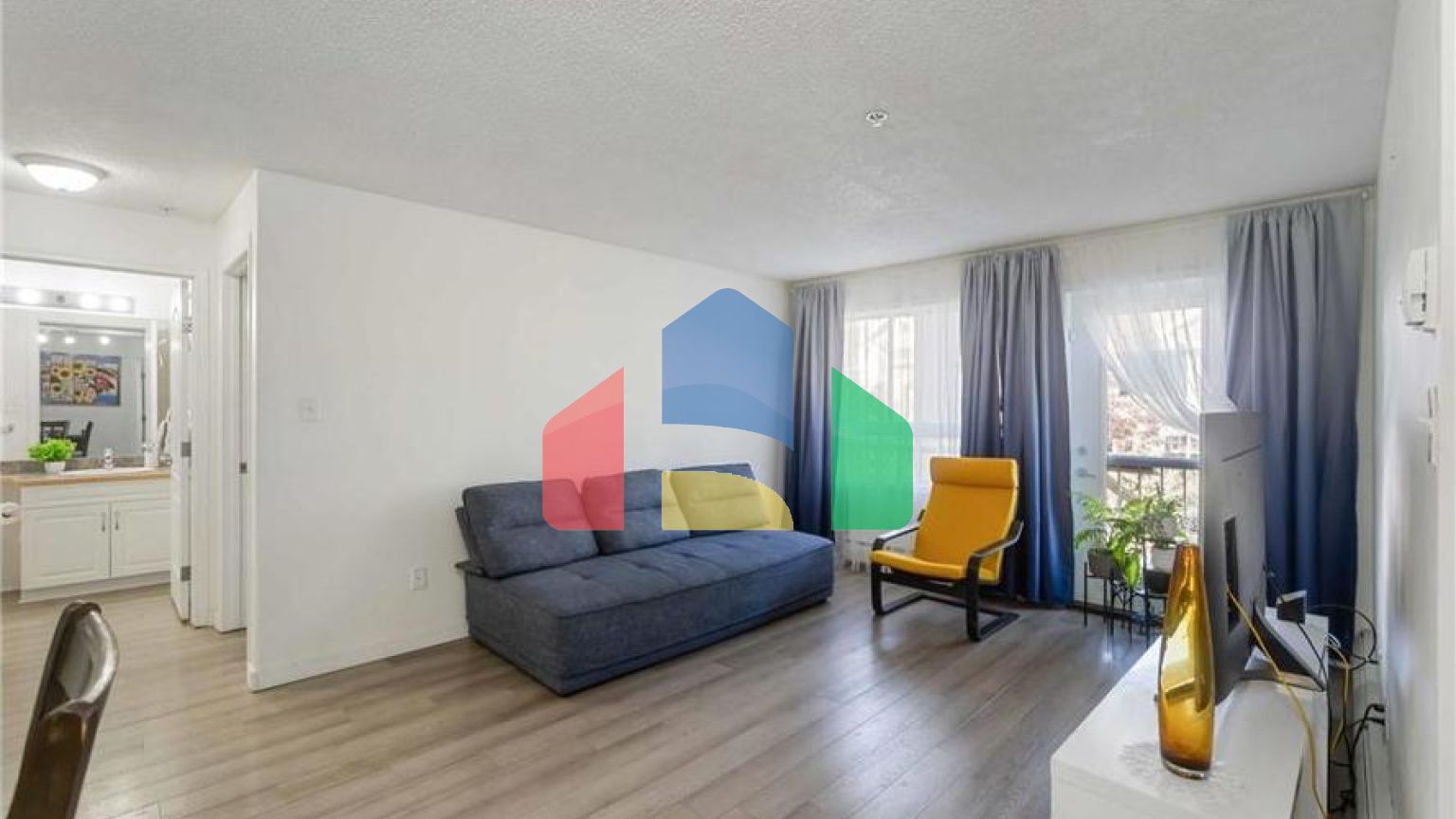Residential - Condo/Apartment - Edmonton, Canada - Canada