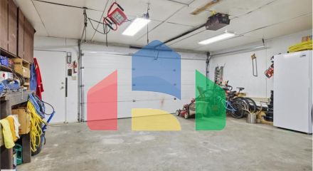 Residential - Single Family Home - Edmonton, Canada - Canada