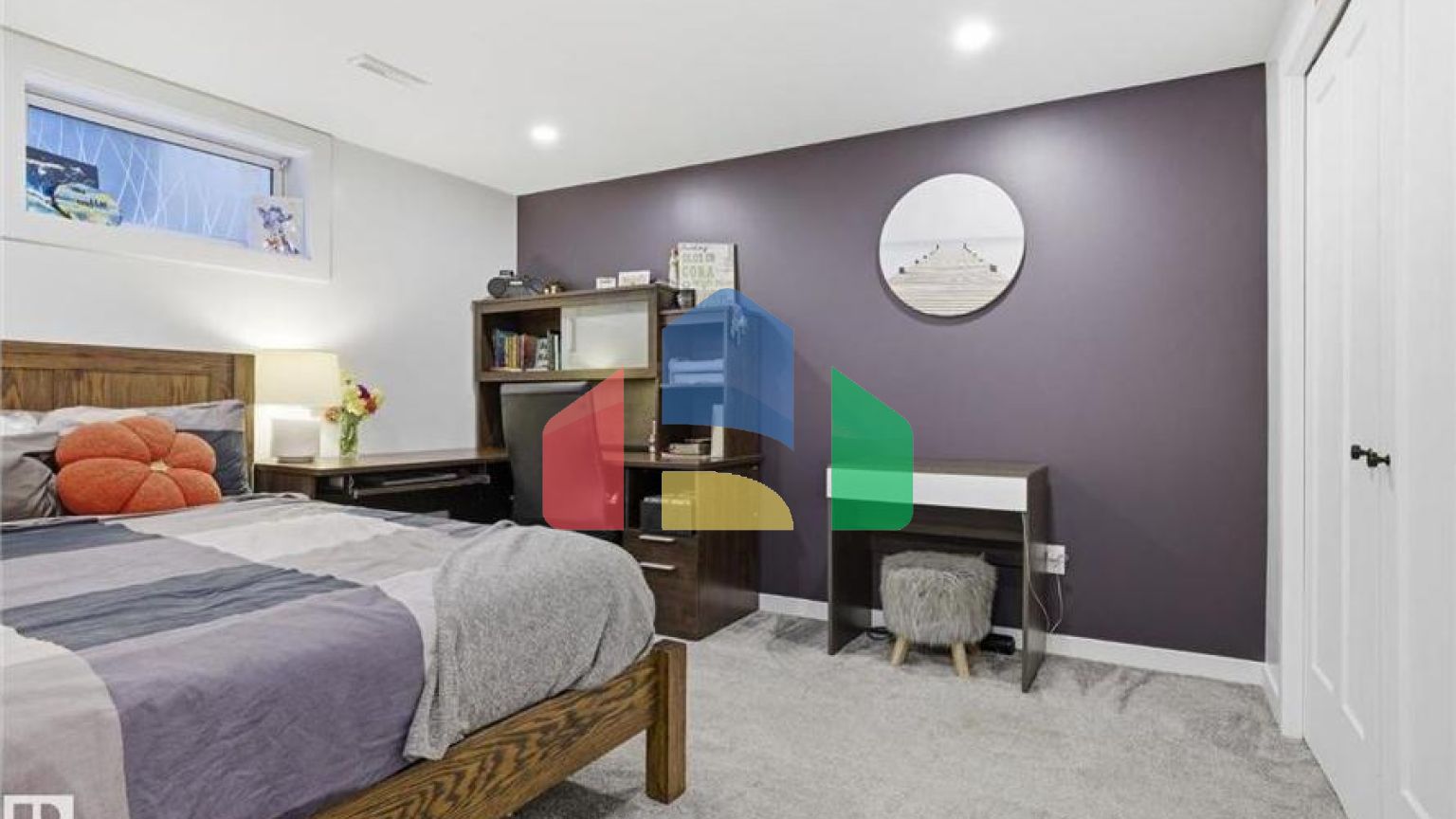 Residential - Single Family Home - Edmonton, Canada - Canada