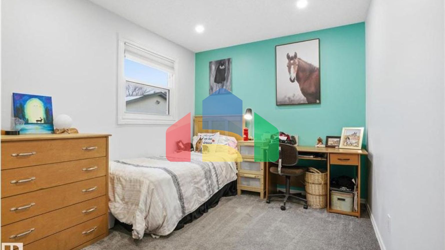 Residential - Single Family Home - Edmonton, Canada - Canada