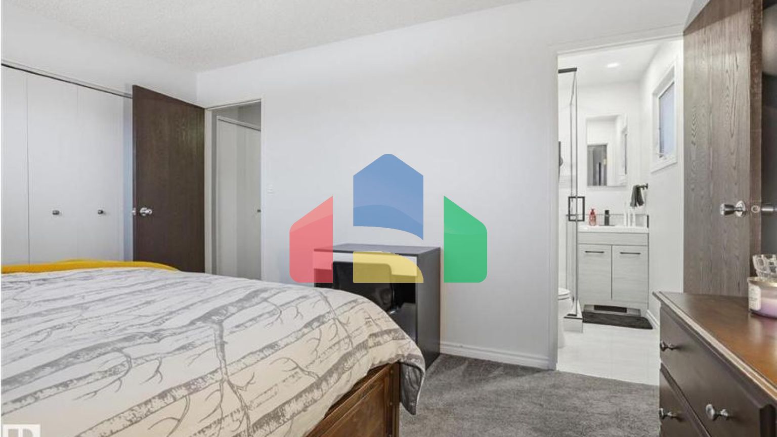 Residential - Single Family Home - Edmonton, Canada - Canada