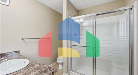 Residential - Single Family Home - Edmonton, Canada - Canada